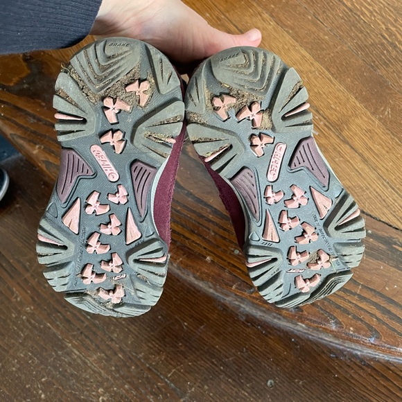 Hi Tec hiking boots. Little Kids size 12 - Picture 3 of 6